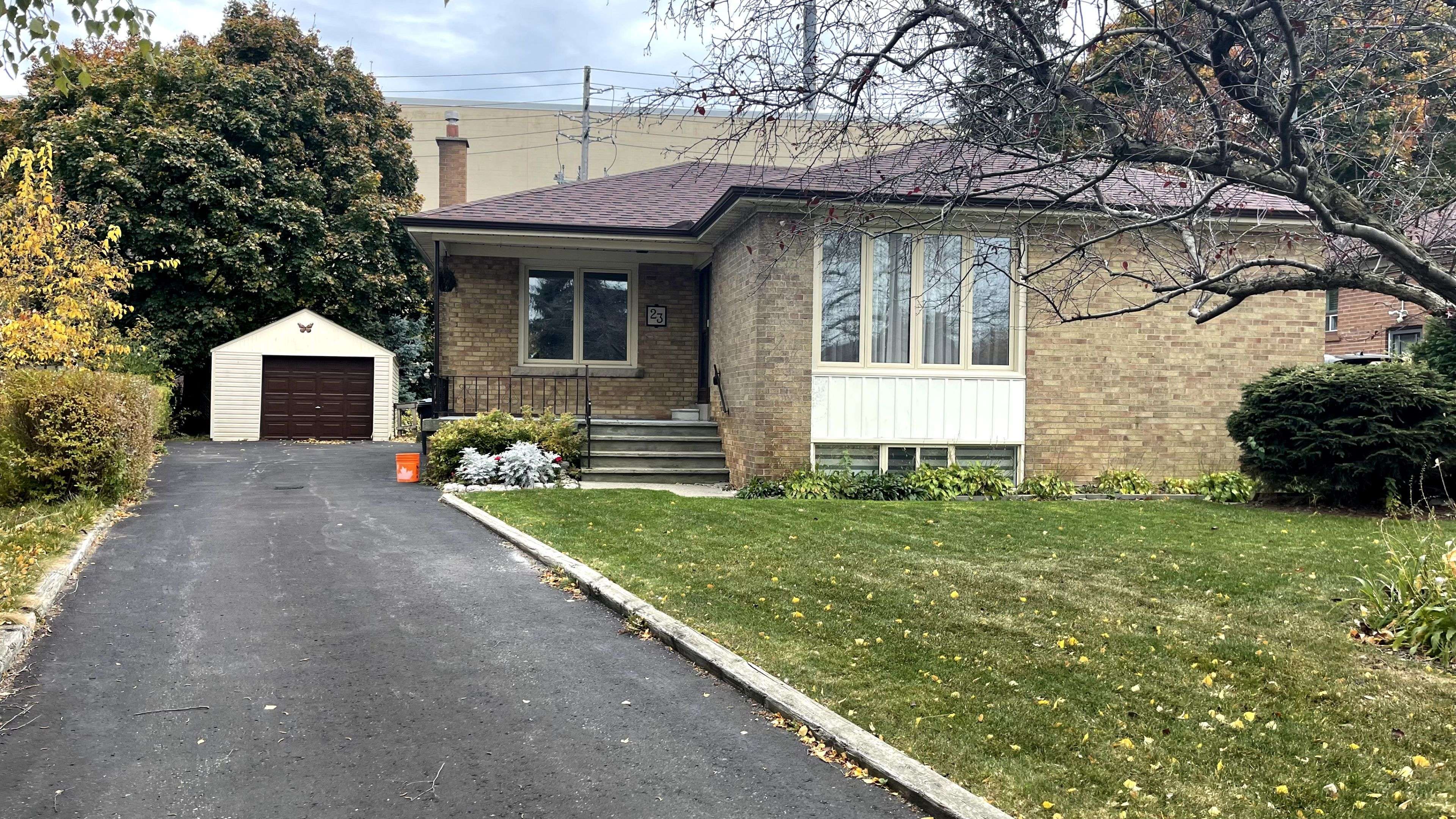 Toronto E08, ON M1J 1L3,23 Shaddock CRES #MainFL