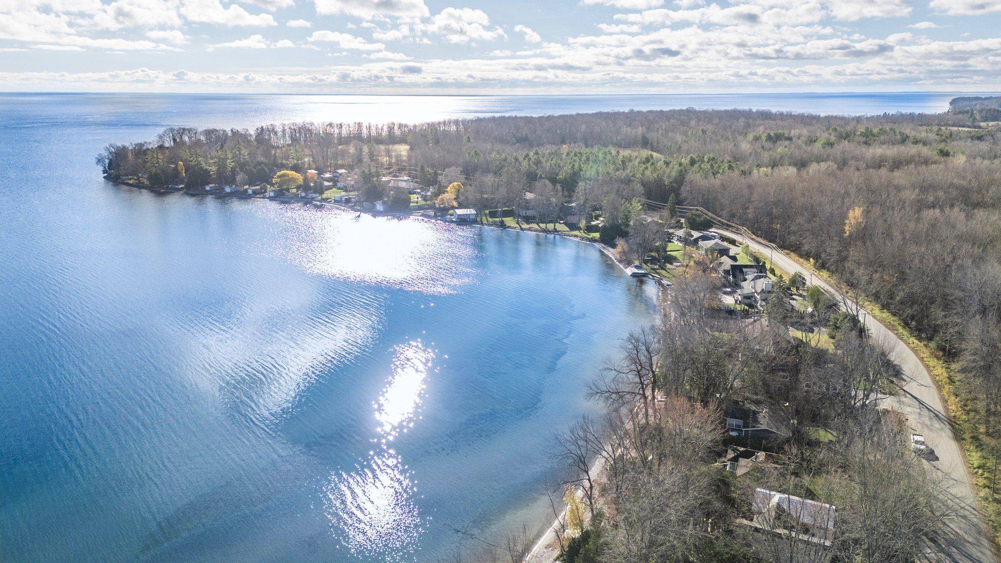 Oro-medonte, ON L3V 6H1,769 Woodland DR