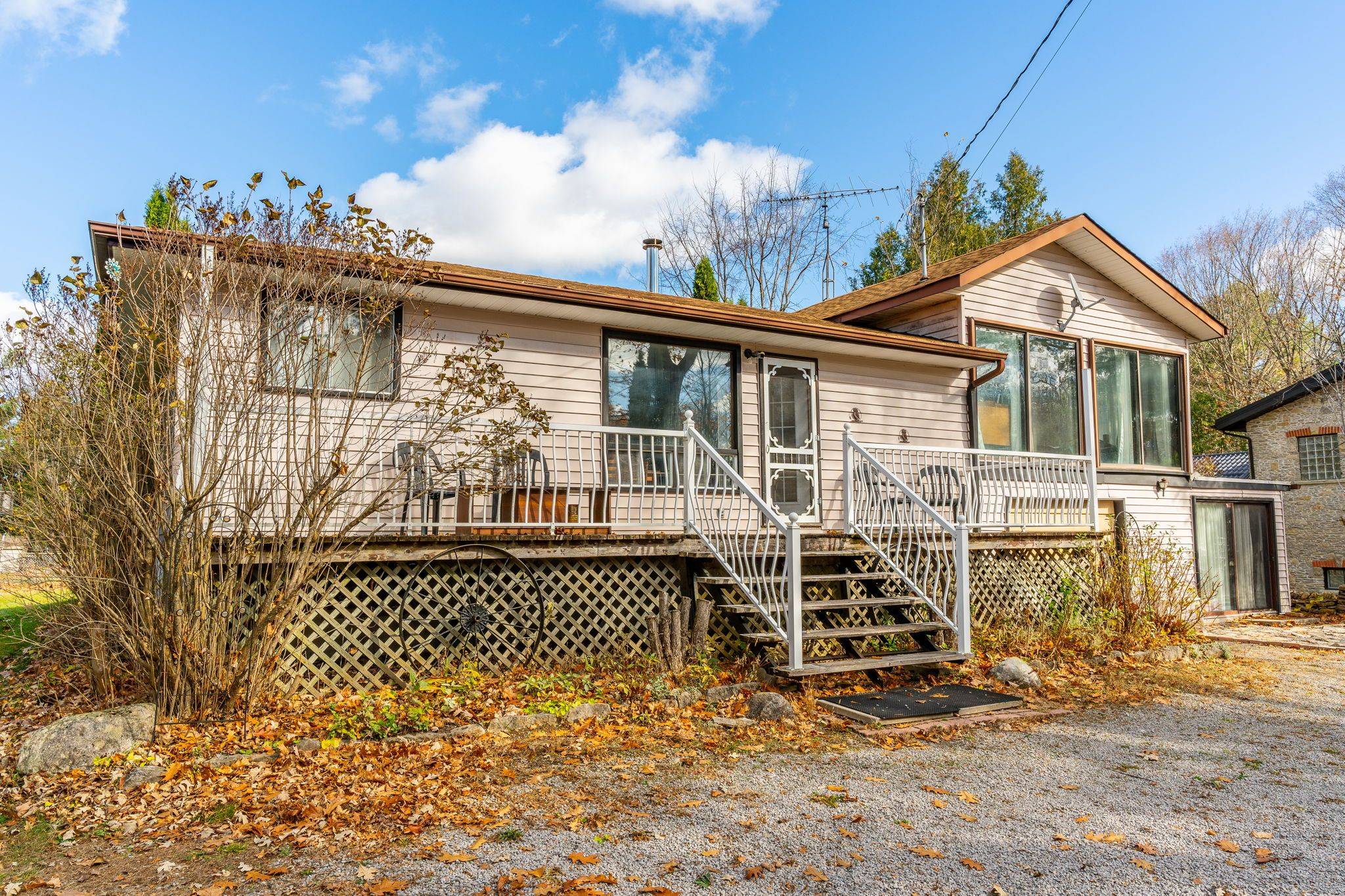 Kawartha Lakes, ON K0M 2B0,20 Camelot PL