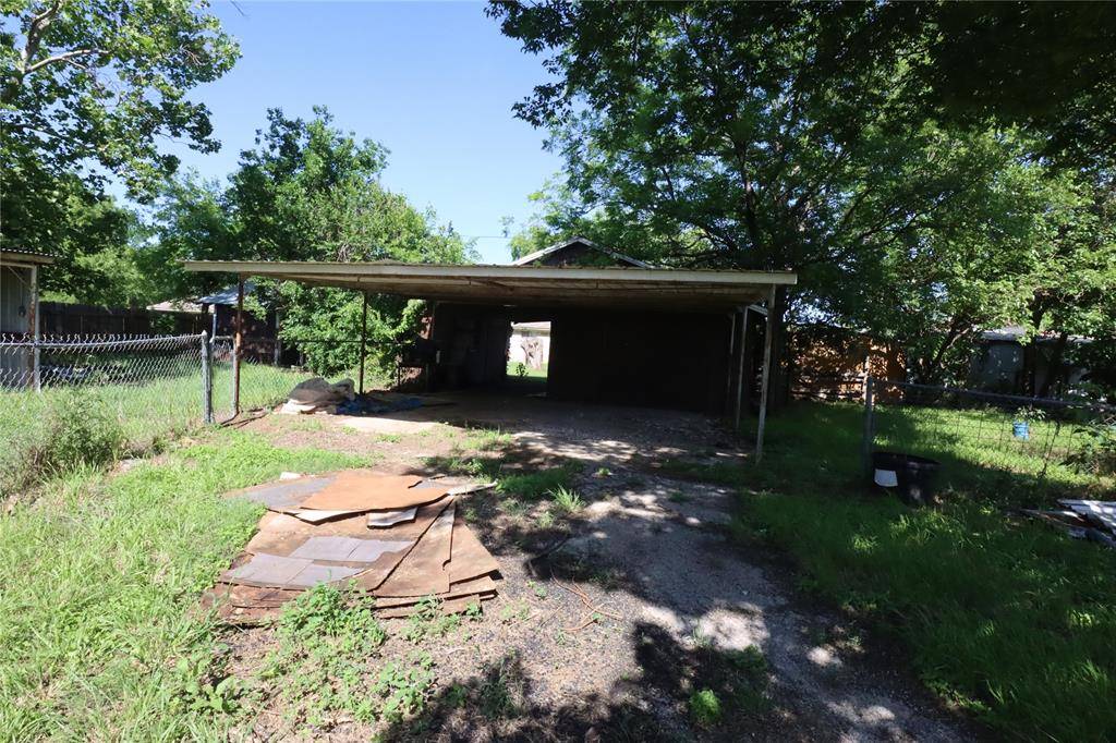 Eastland, TX 76448,910 S Bassett Street