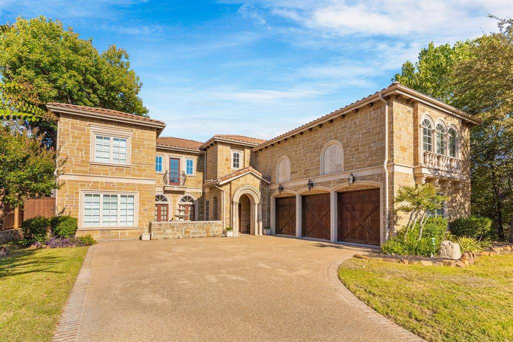 Cedar Hill, TX 75104,917 Belclaire Circle