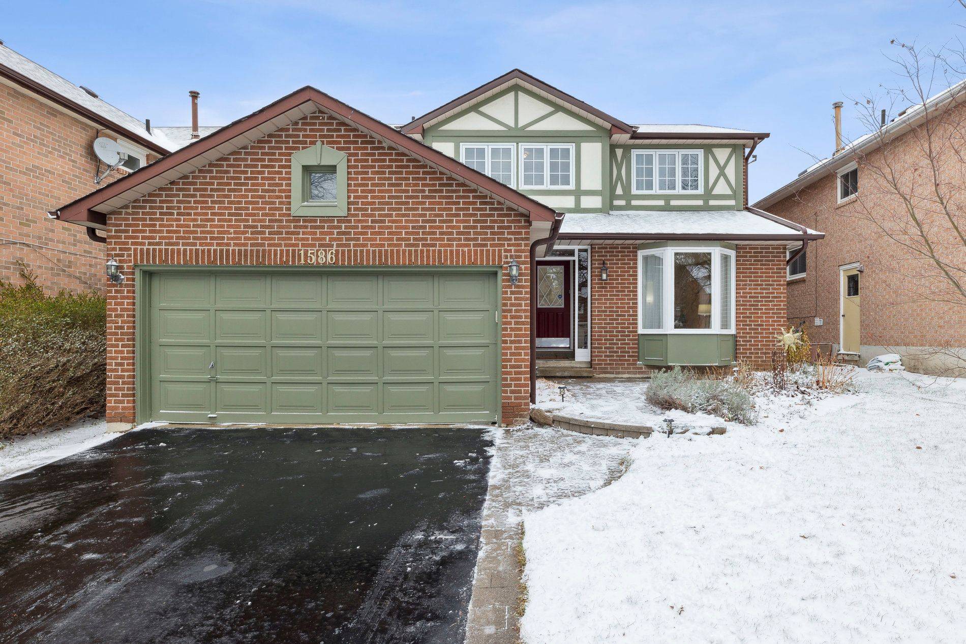 Durham, ON L1V 5W9,1586 Heathside CRES