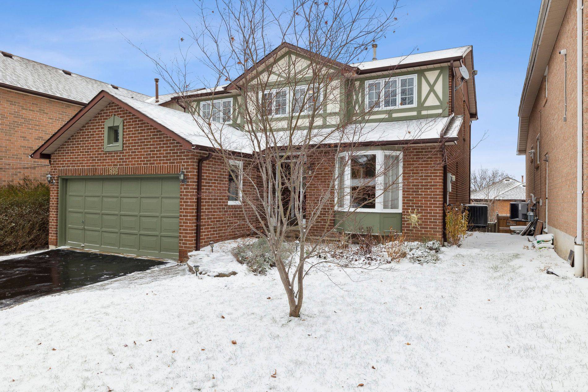 Durham, ON L1V 5W9,1586 Heathside CRES