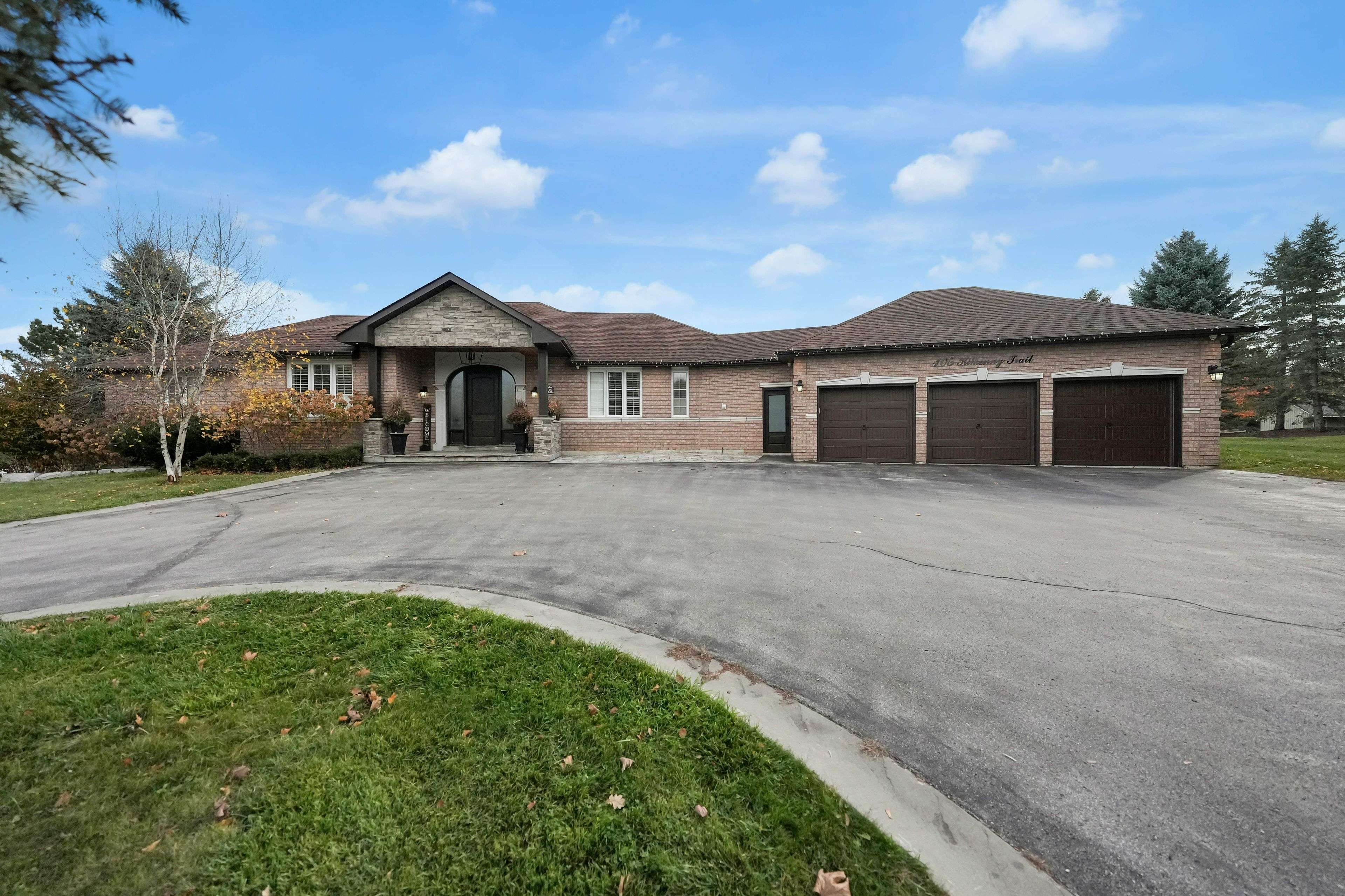 Bradford West Gwillimbury, ON L3Z 3C5,105 Kilkenny TRL