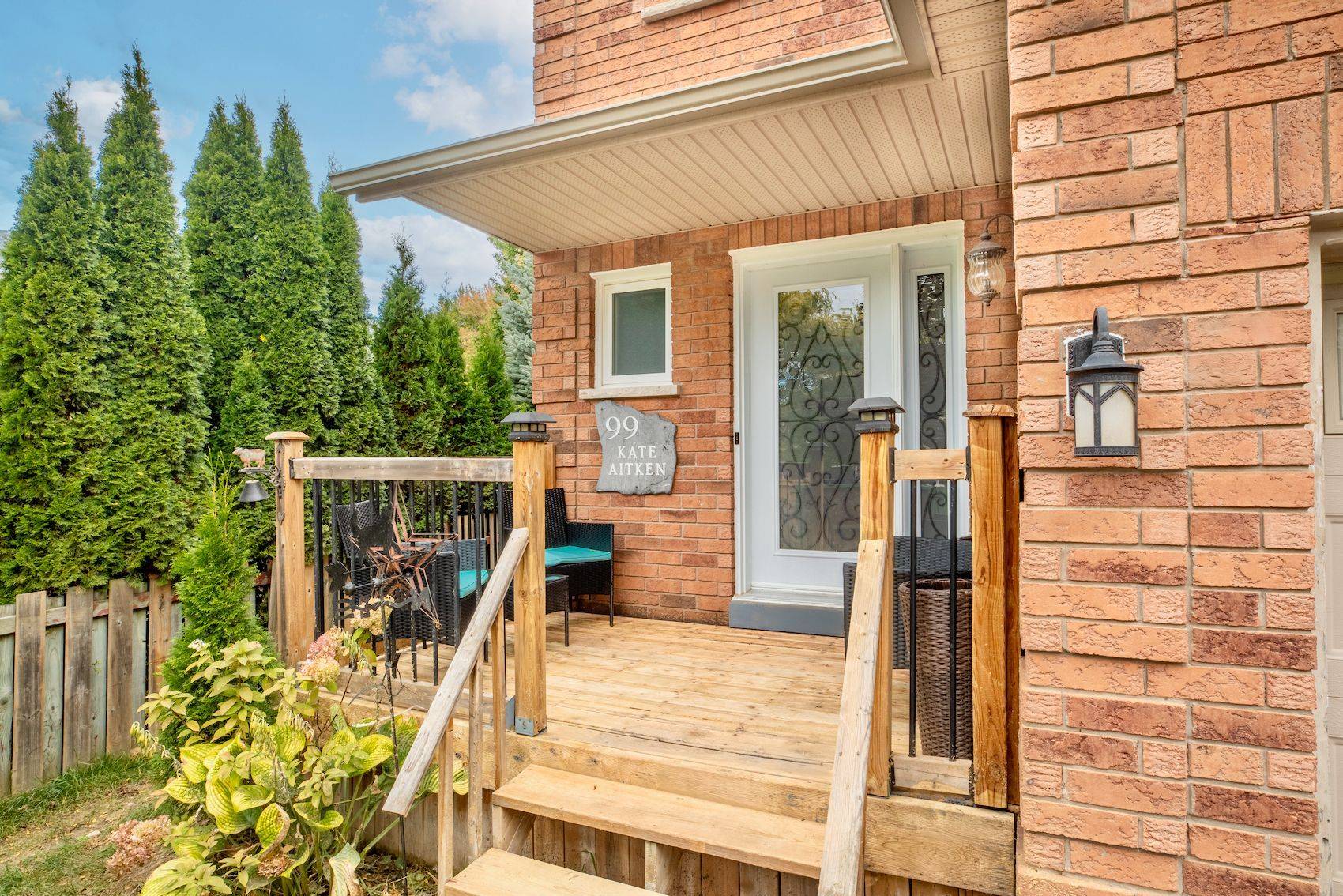 New Tecumseth, ON L0G 1A0,99 Kate Aitken CRES