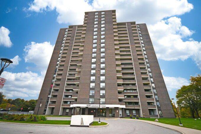 Mississauga, ON L5E 3E2,1535 Lakeshore RD E #403