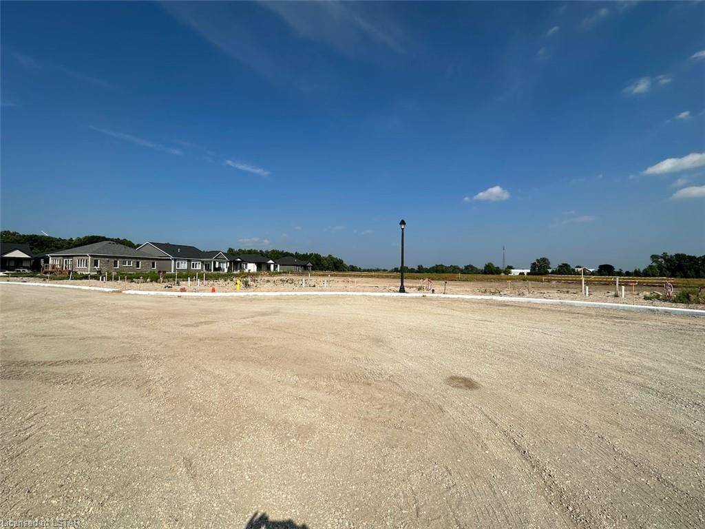 Lambton Shores, ON N0M 1T0,18 LOIS CT