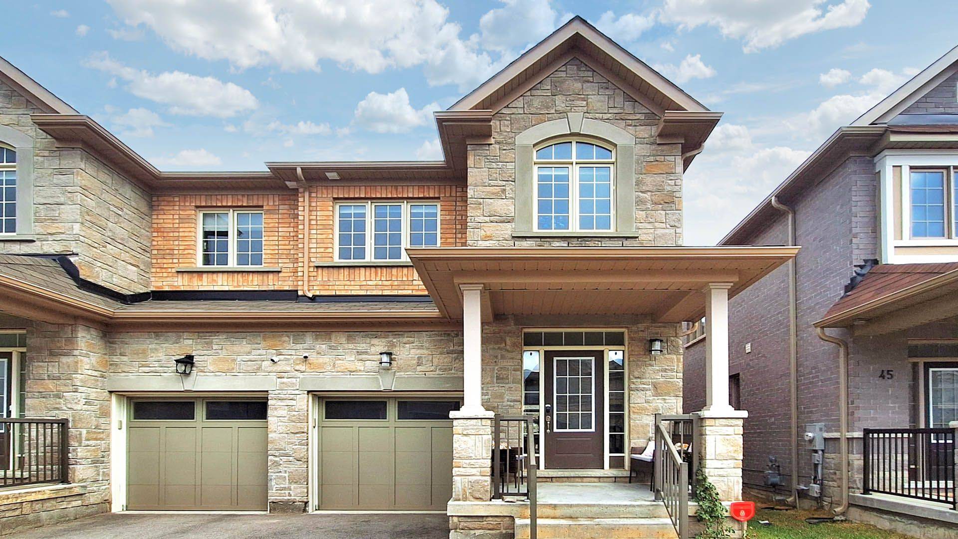 East Gwillimbury, ON L0G 1M0,47 Frederick Taylor WAY