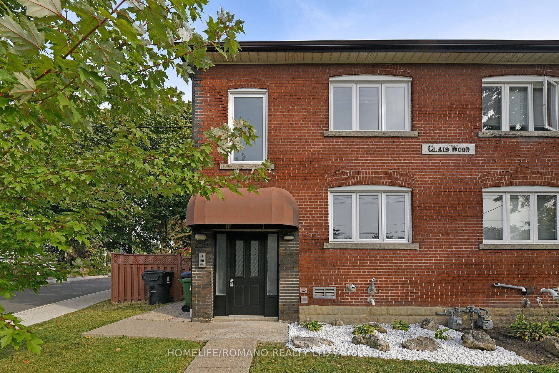 Toronto C03, ON M6C 2N3,299 Vaughan RD #B