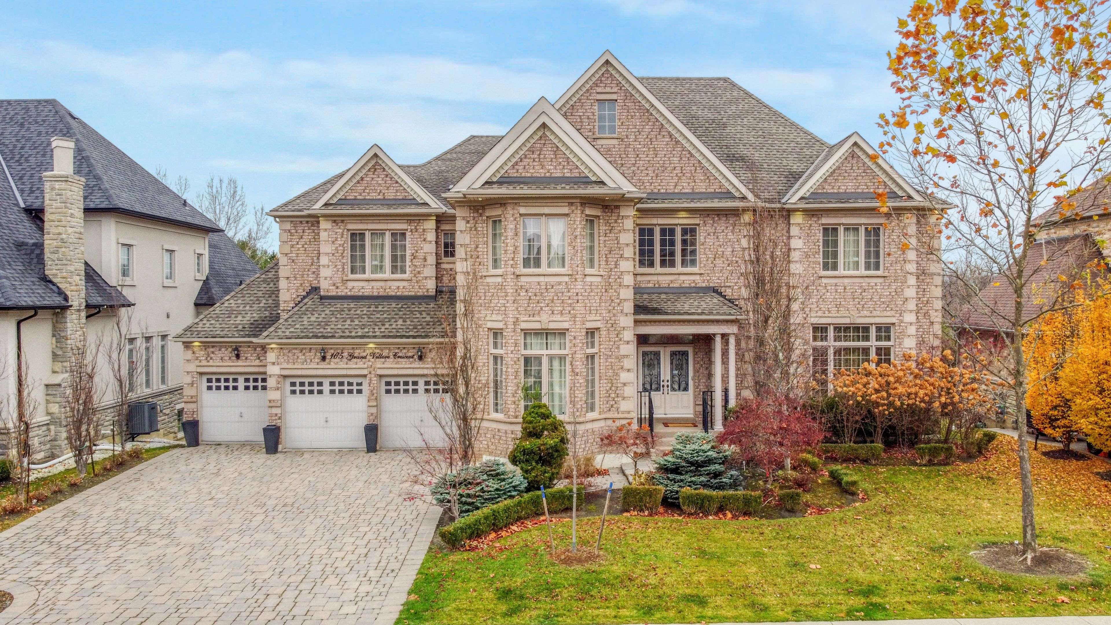 Vaughan, ON L4H 0N9,165 Grand Vallore CRES