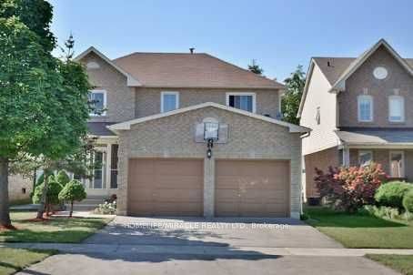 Mississauga, ON L5N 6M8,3035 Dalehurst DR #Upper