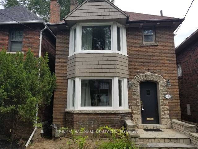 Toronto C04, ON M5N 1M1,452 St Clements AVE