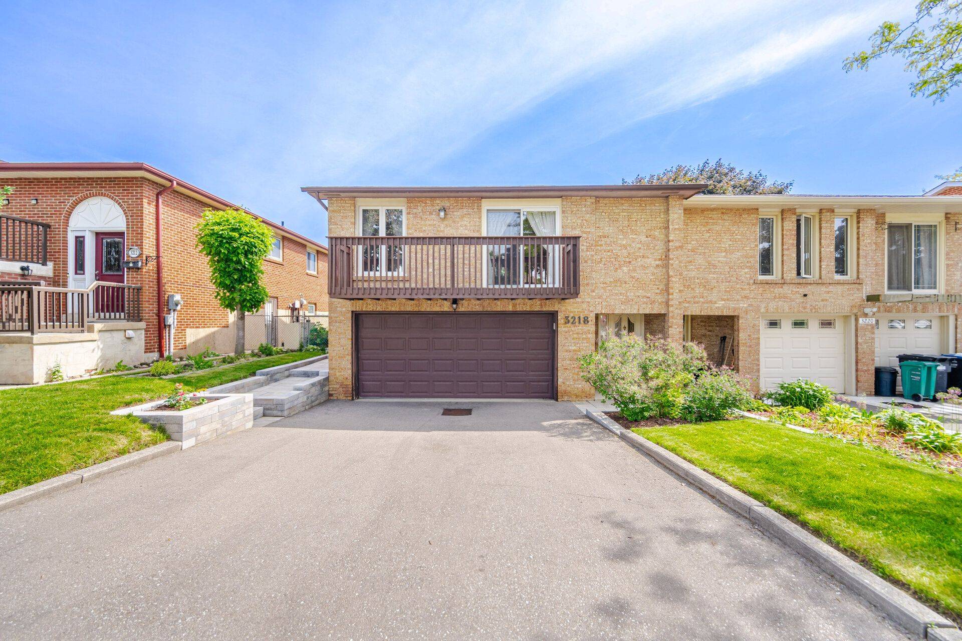 Mississauga, ON L4V 3Z6,3218 McCarthy CT