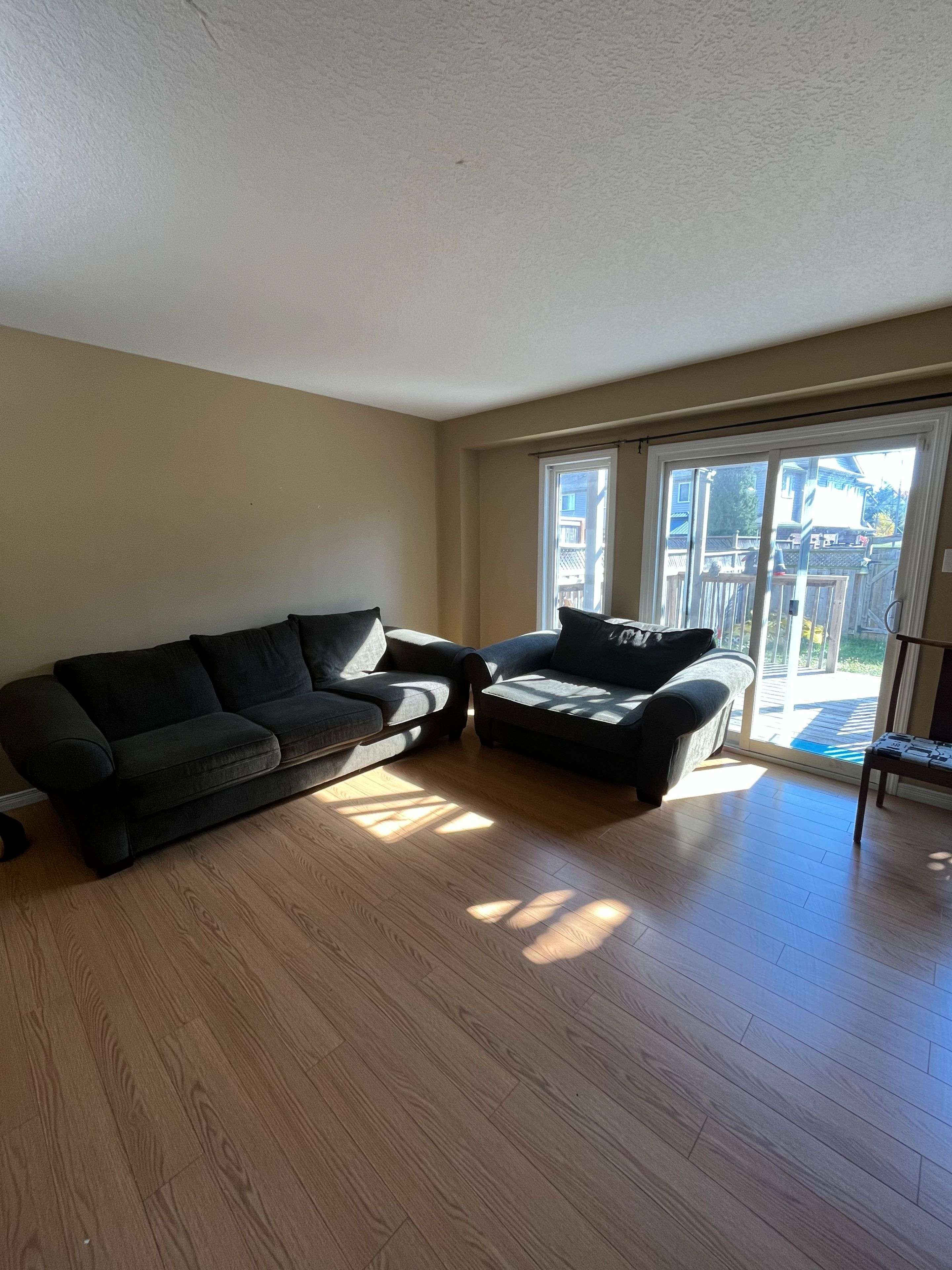 Kitchener, ON N2R 0A4,17 Sorrento ST