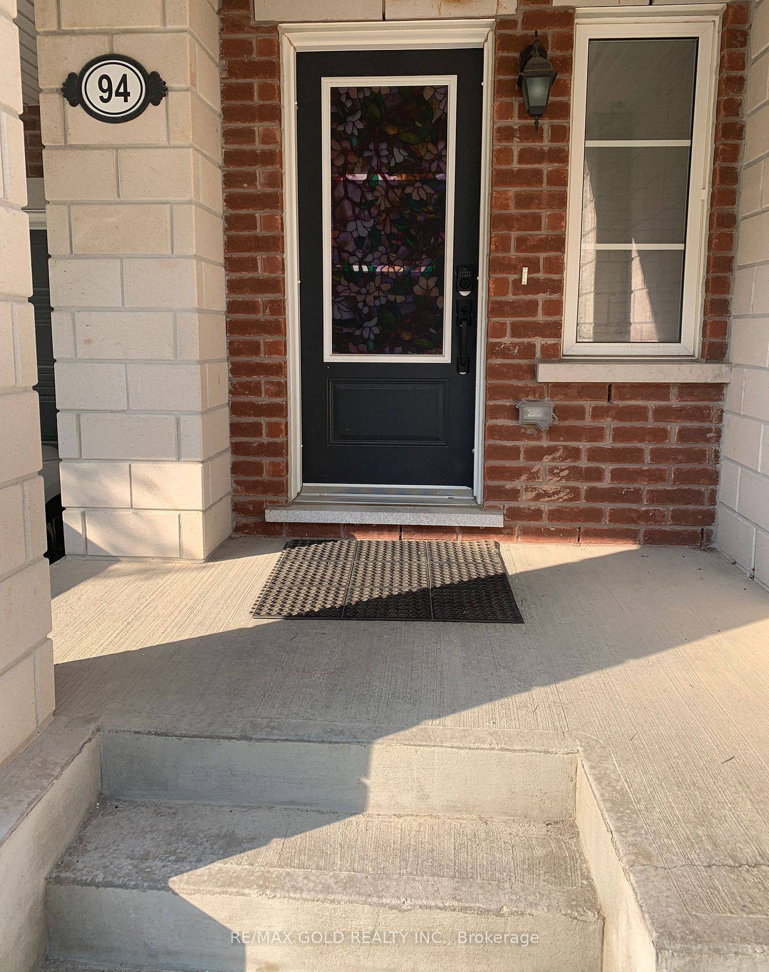 Brampton, ON L7A 3Z4,94 Baycliffe CRES