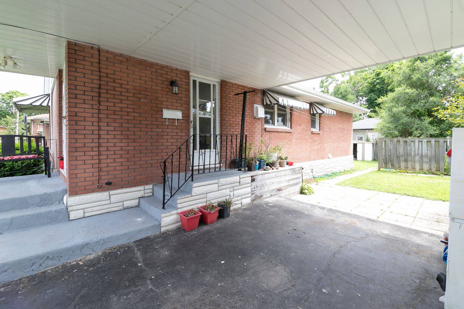 Belleville, ON K8N 1X5,12 Northwood CRES #Bsmt