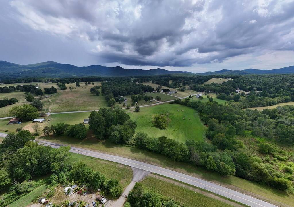 Blairsville, GA 30512,142 Jones Creek Road