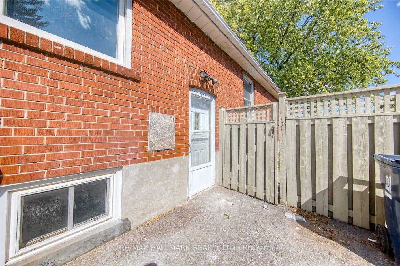 Toronto E09, ON M1J 1W5,69 Barrymore RD #Bsmt