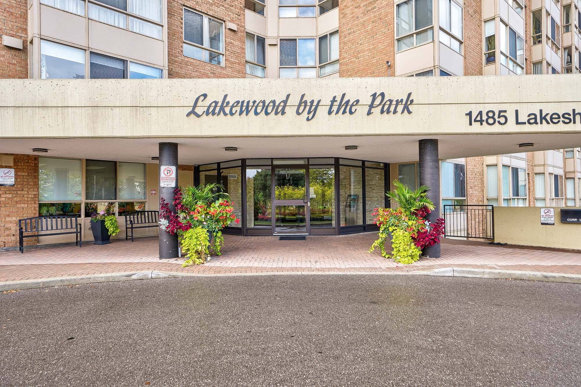 Mississauga, ON L5E 3G2,1485 Lakeshore RD E #918