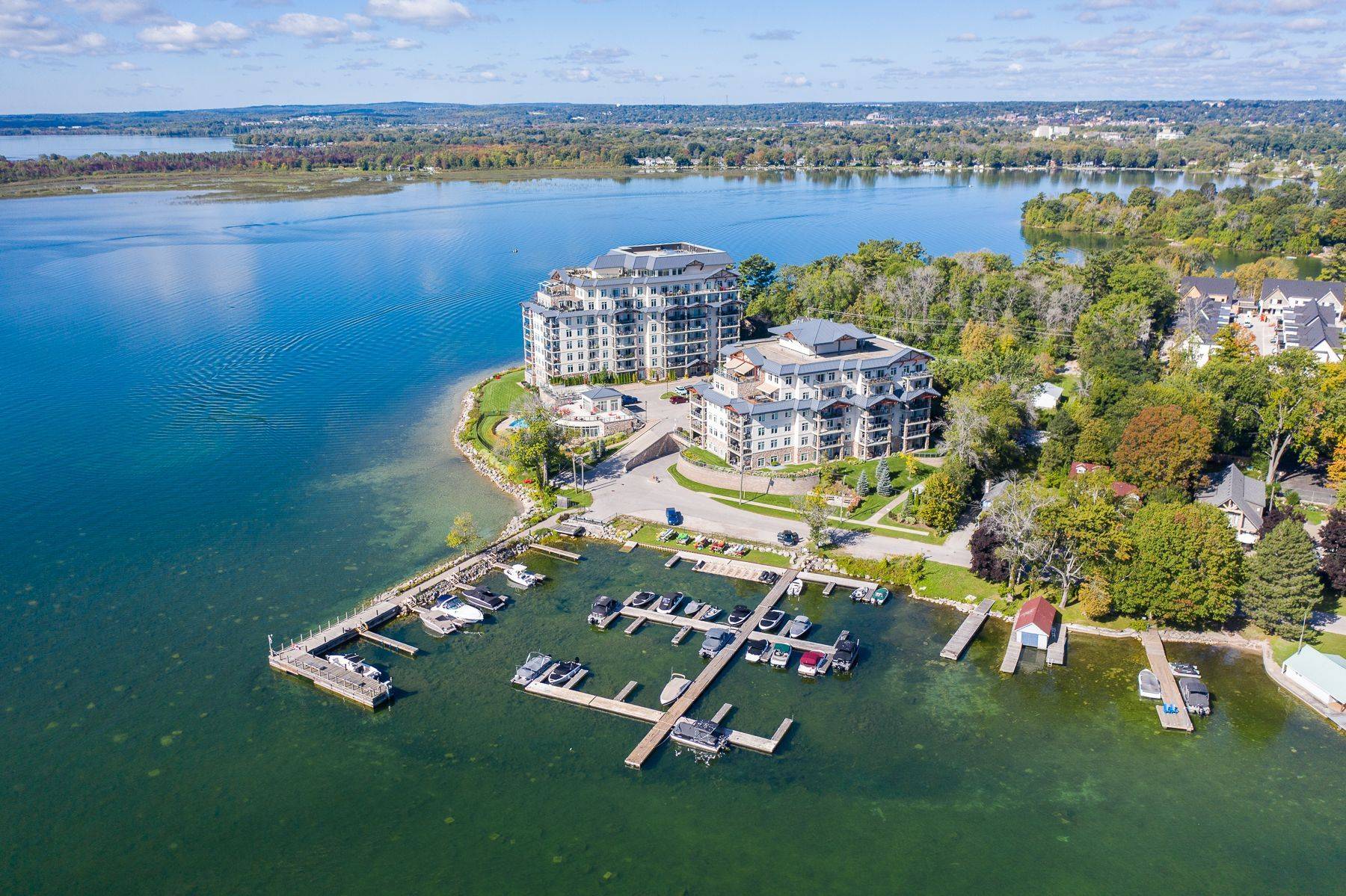 Orillia, ON L3V 8K4,90 Orchard PT #105