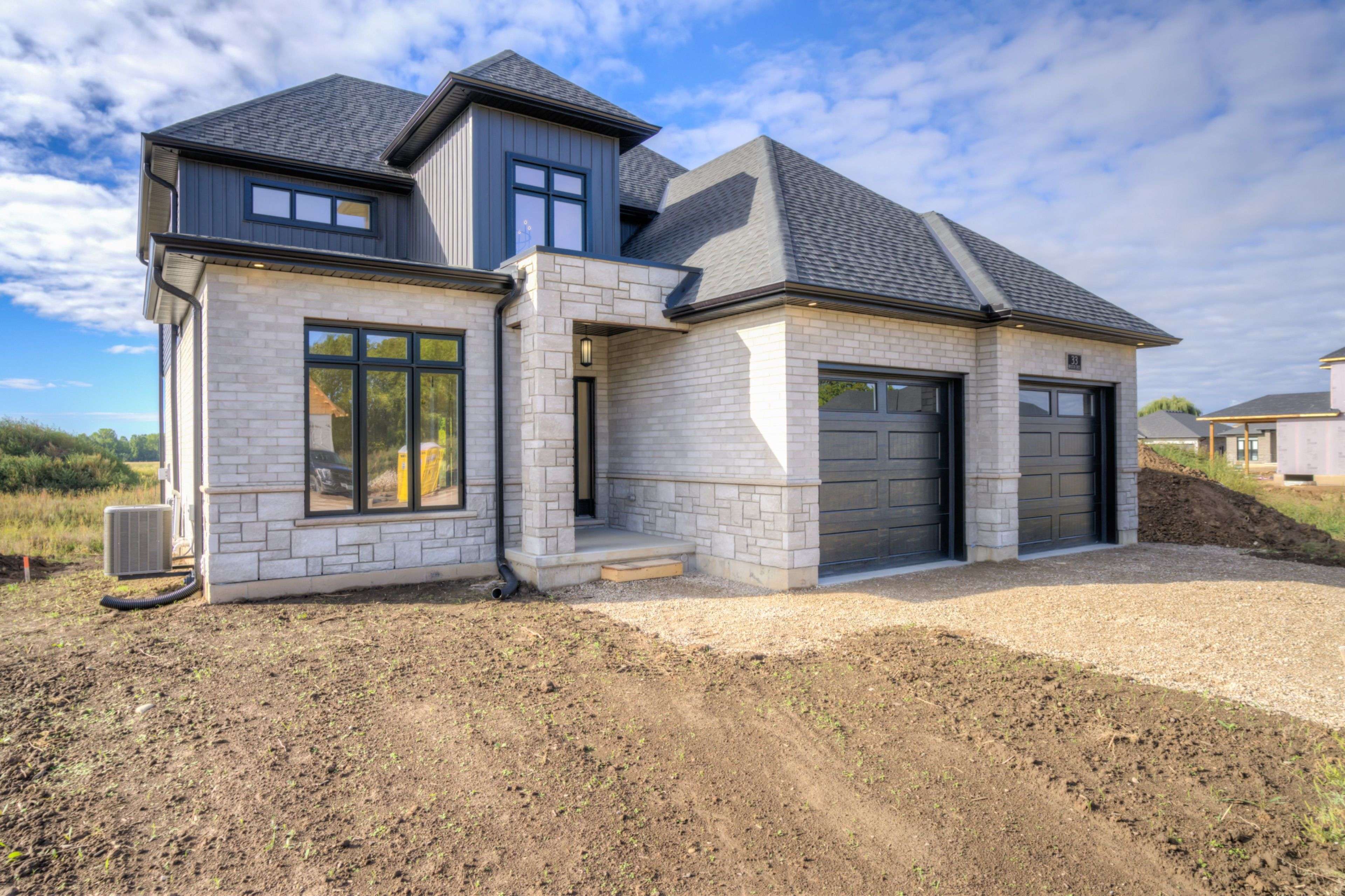 Strathroy-caradoc, ON N7G 0G3,LOT 2 BRISCOE CRES