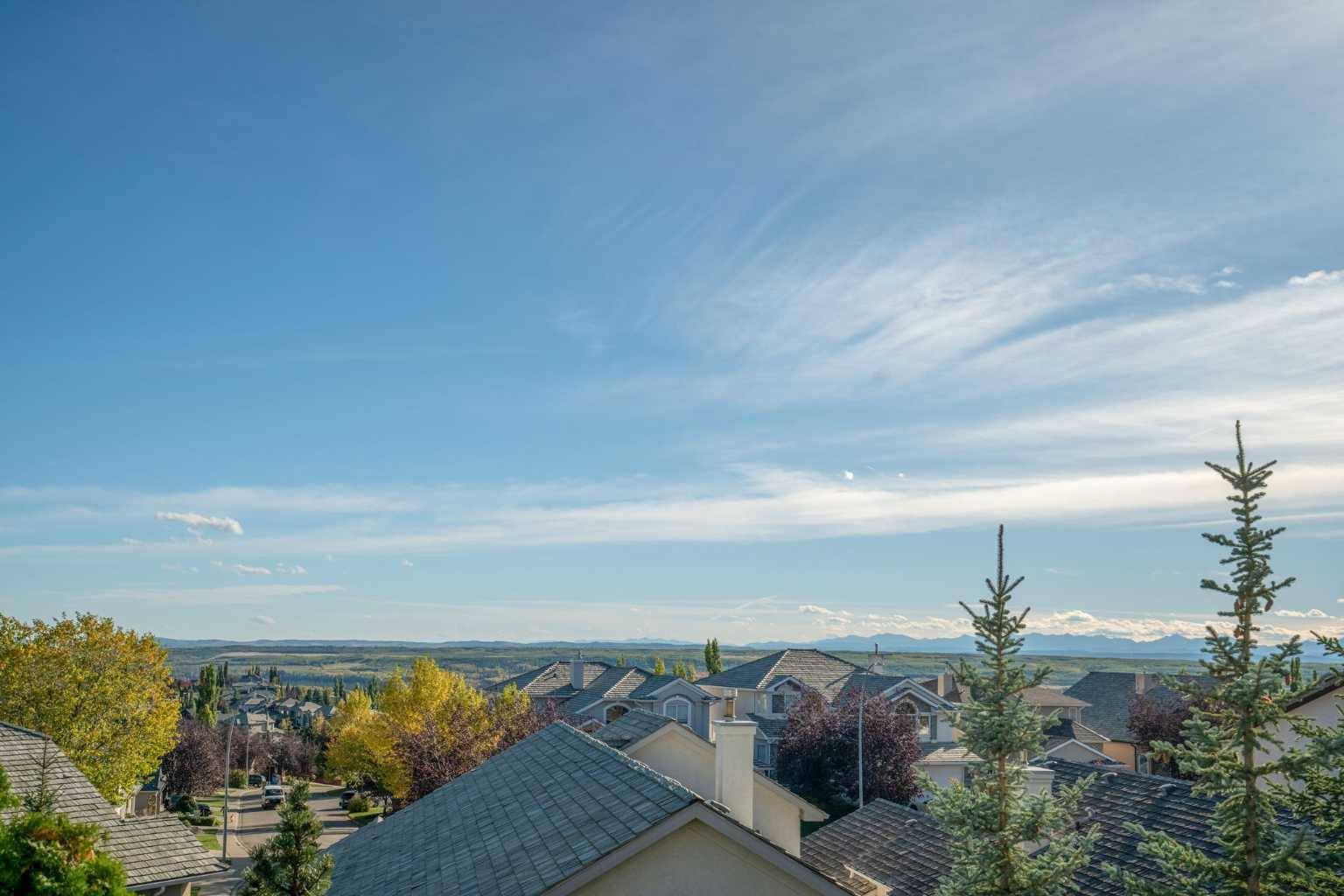 Calgary, AB T3H3M3,2281 Sirocco DR SW