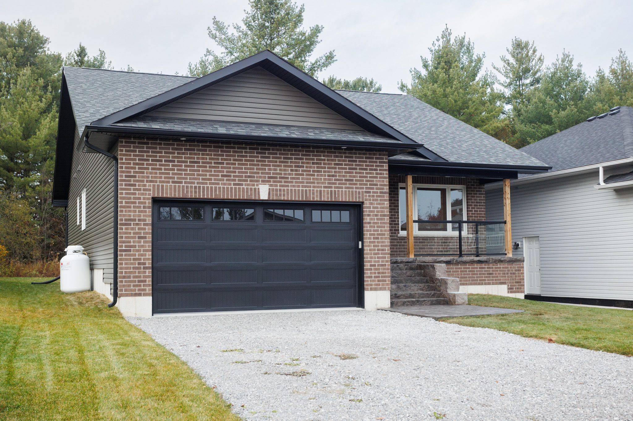 Kawartha Lakes, ON K0M 1A0,43 Birch CRES