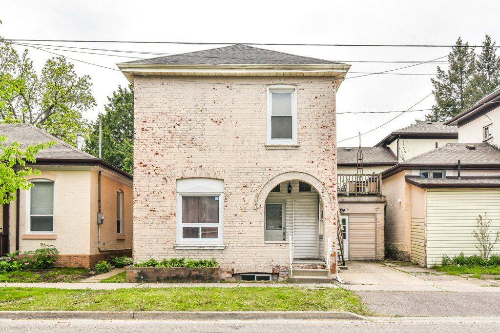 Brantford, ON N3S 4B7,165 Nelson ST