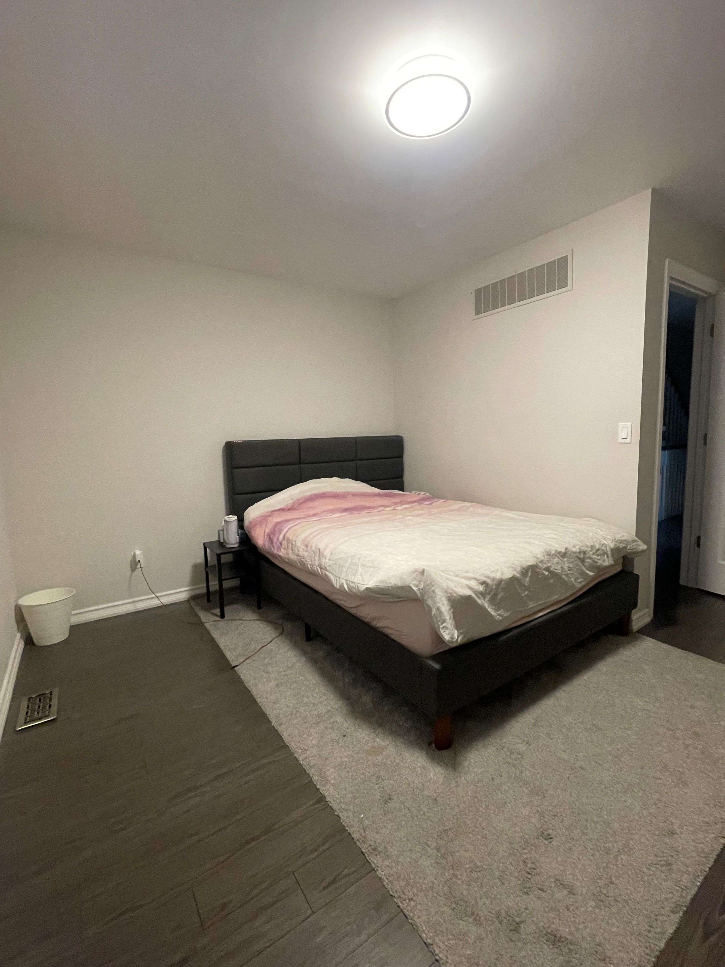 Toronto C07, ON M2R 1M5,208 D Finch AVE W