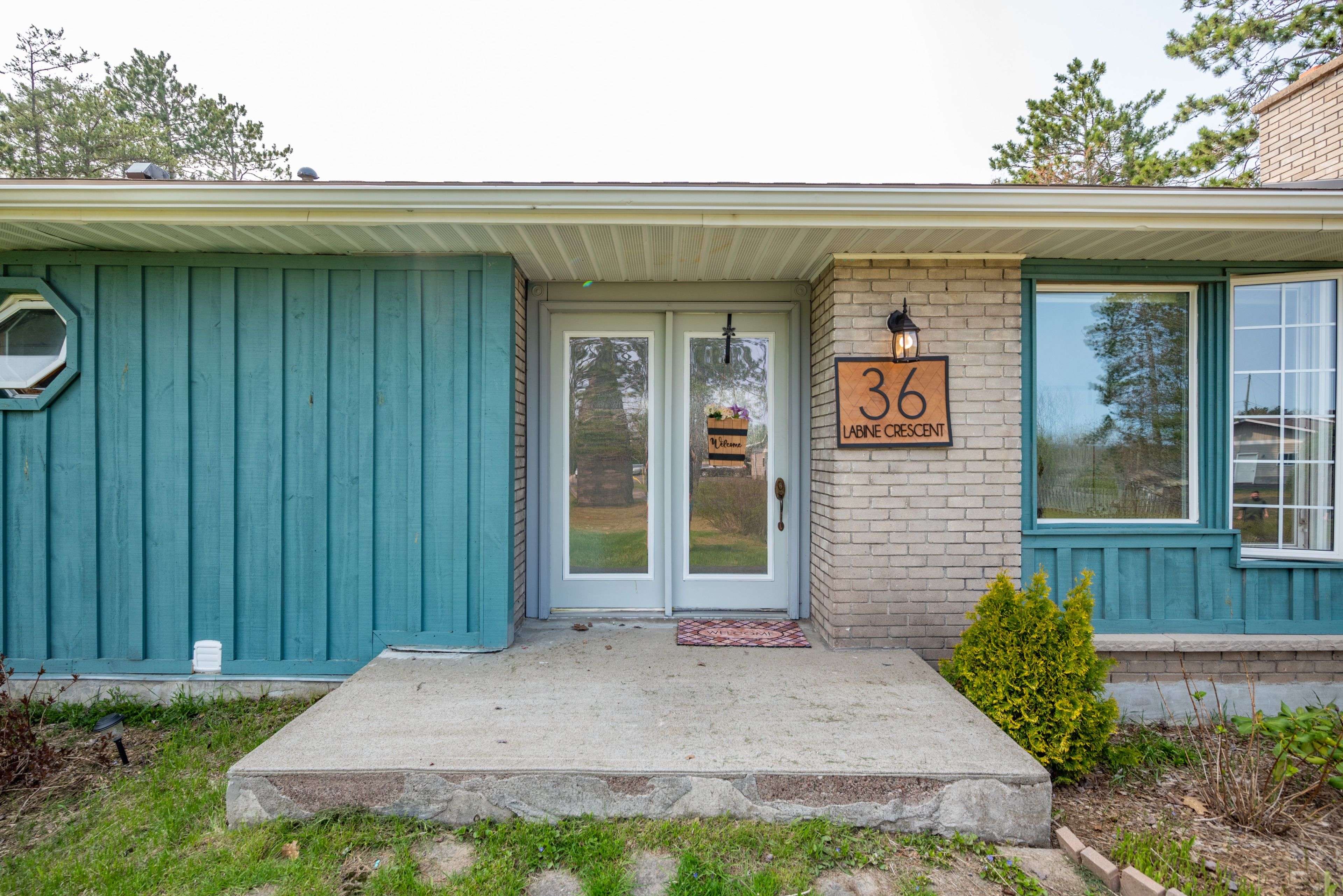 Petawawa, ON K8H 2J2,36 Labine CRES