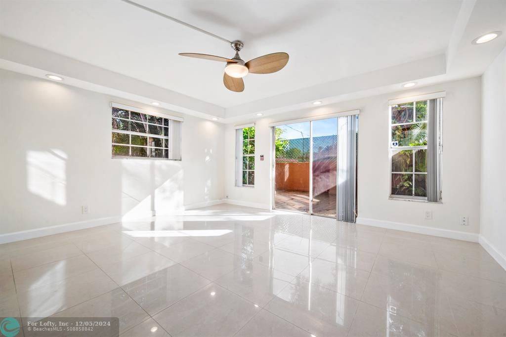 Fort Lauderdale, FL 33311,670 Tennis Club Drive  #104