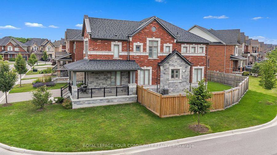 East Gwillimbury, ON L9N 1K3,33 Prairie  Grass CRES