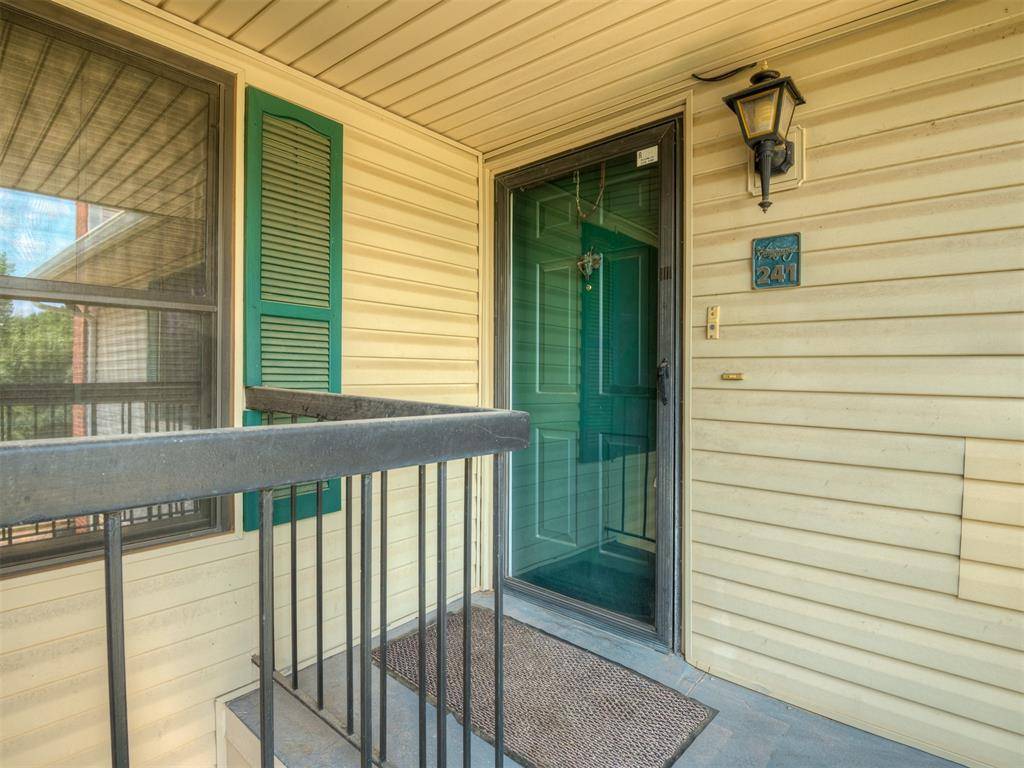 Oklahoma City, OK 73118,4400 Hemingway Drive #241