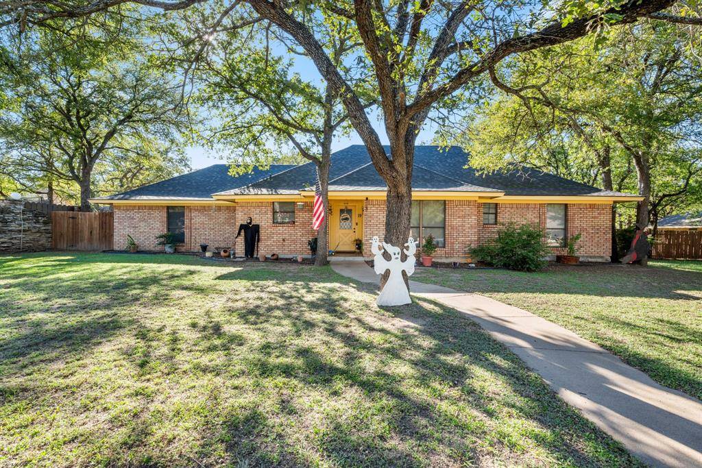 Mineral Wells, TX 76067,19 Greenbriar Street