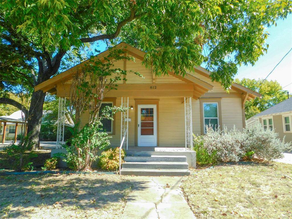 Denton, TX 76201,812 N Elm Street