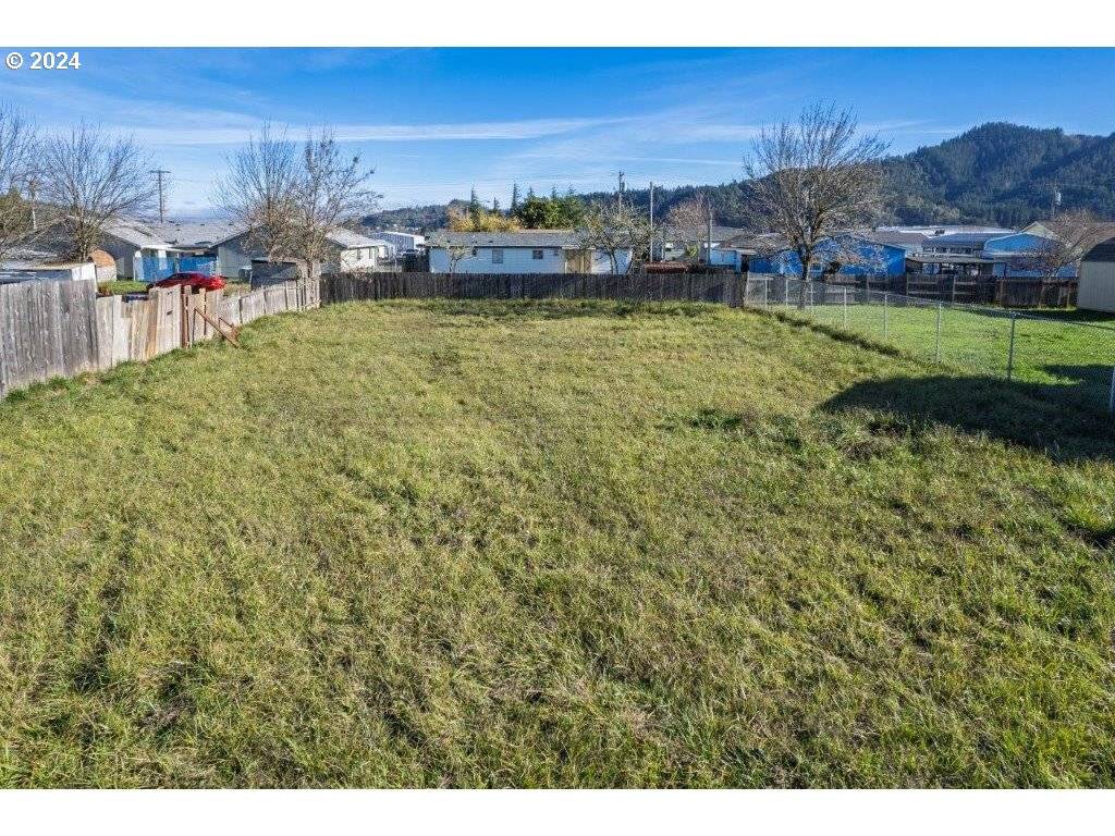 Sutherlin, OR 97479,0 S COMSTOCK RD