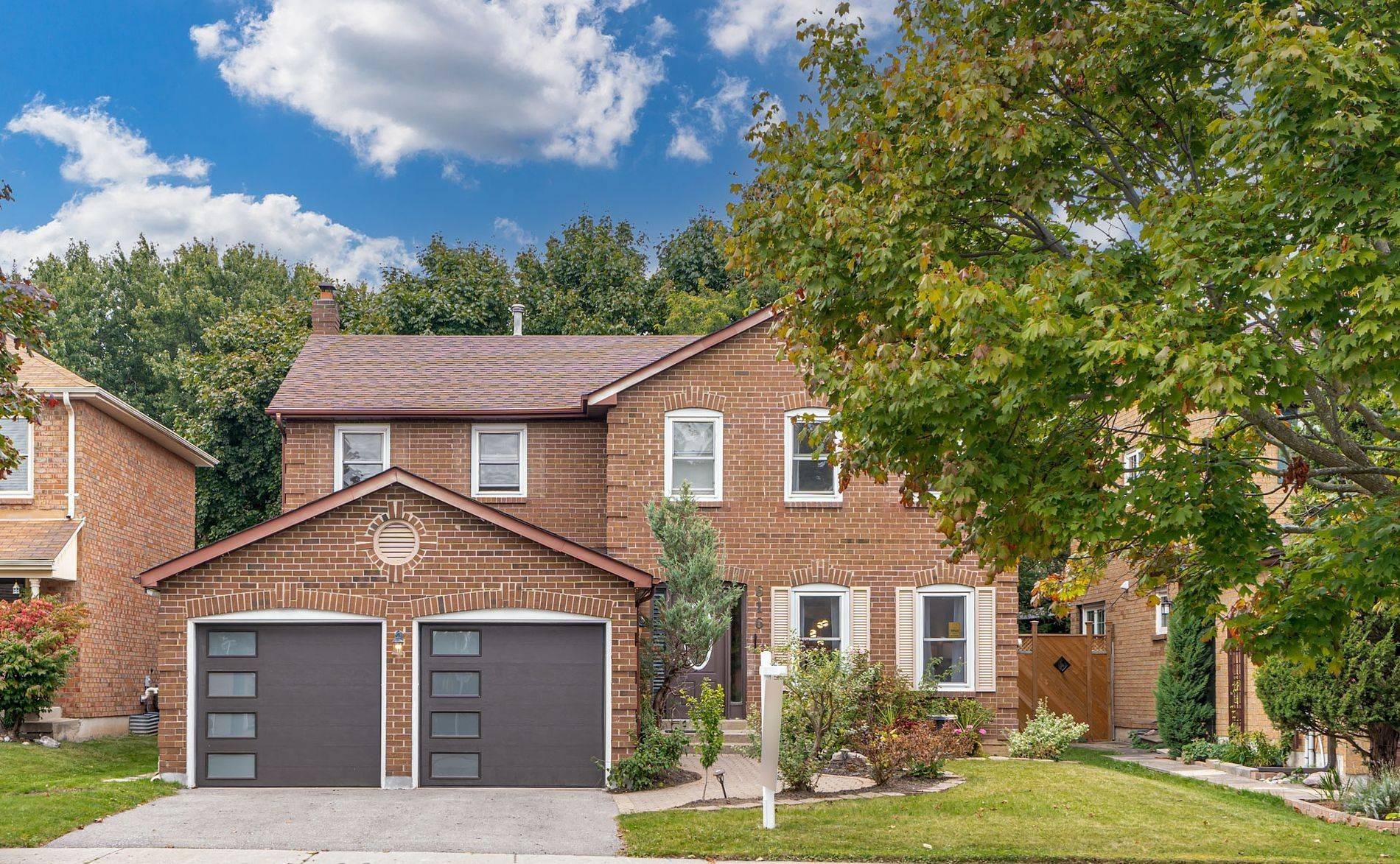 Pickering, ON L1V 3W5,616 Bayfield ST