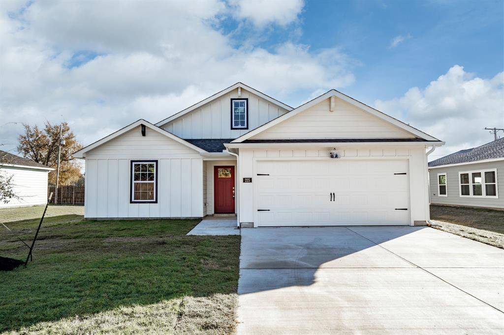 Tioga, TX 76271,225 Faith Lane