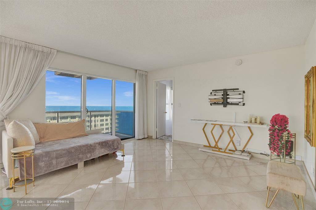 Fort Lauderdale, FL 33308,3500 Galt Ocean Dr  #2212A