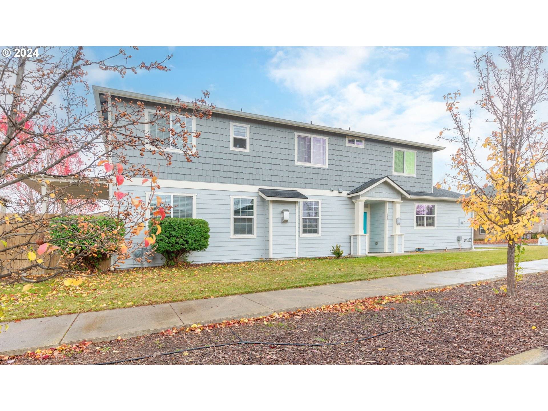 Medford, OR 97501,668 KAITLIN LN