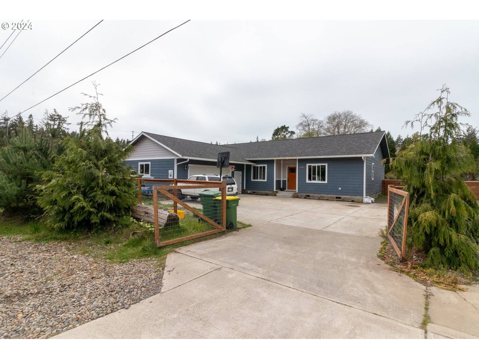 Florence, OR 97439,5507 N FORK SIUSLAW RD