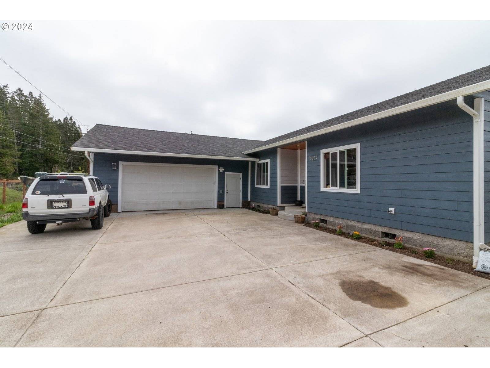 Florence, OR 97439,5507 N FORK SIUSLAW RD