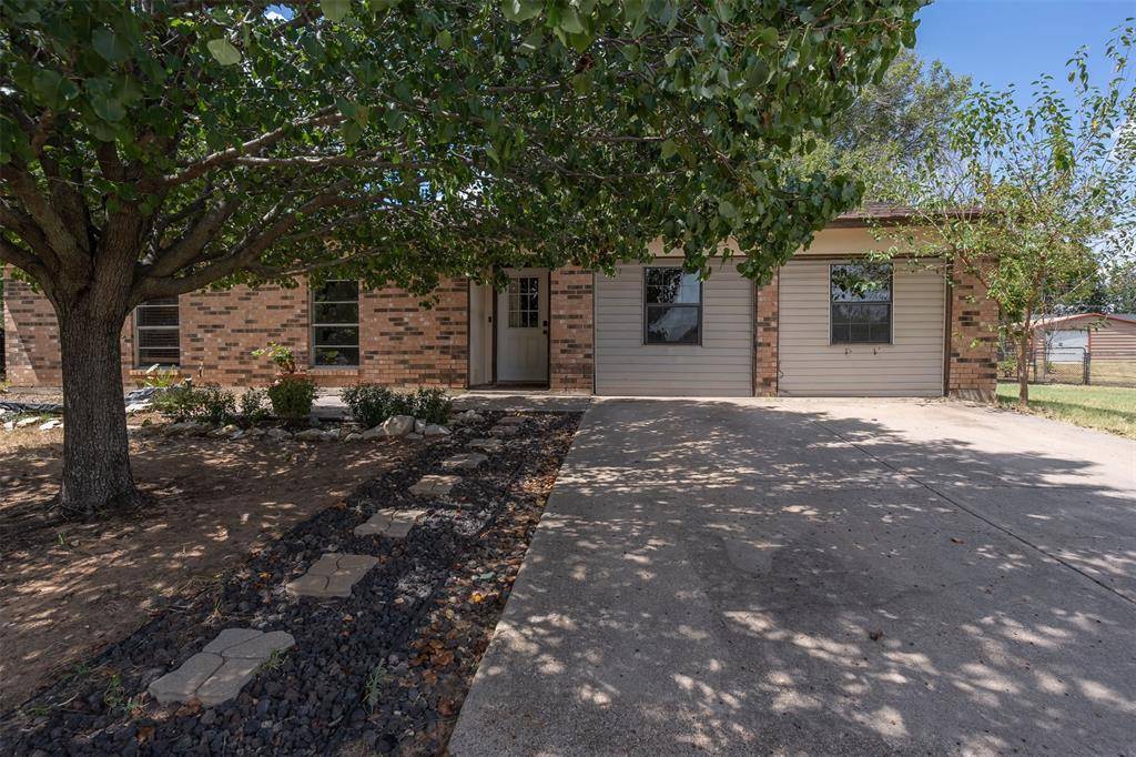 Joshua, TX 76058,206 Thomas Street