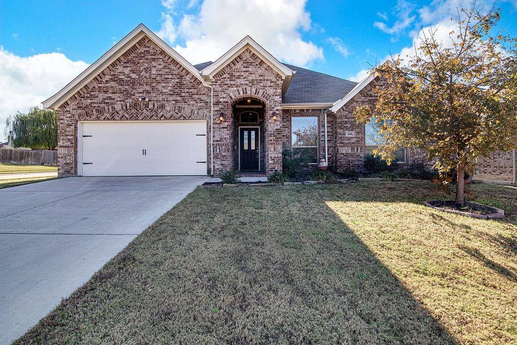 Burleson, TX 76028,640 Peach Lane