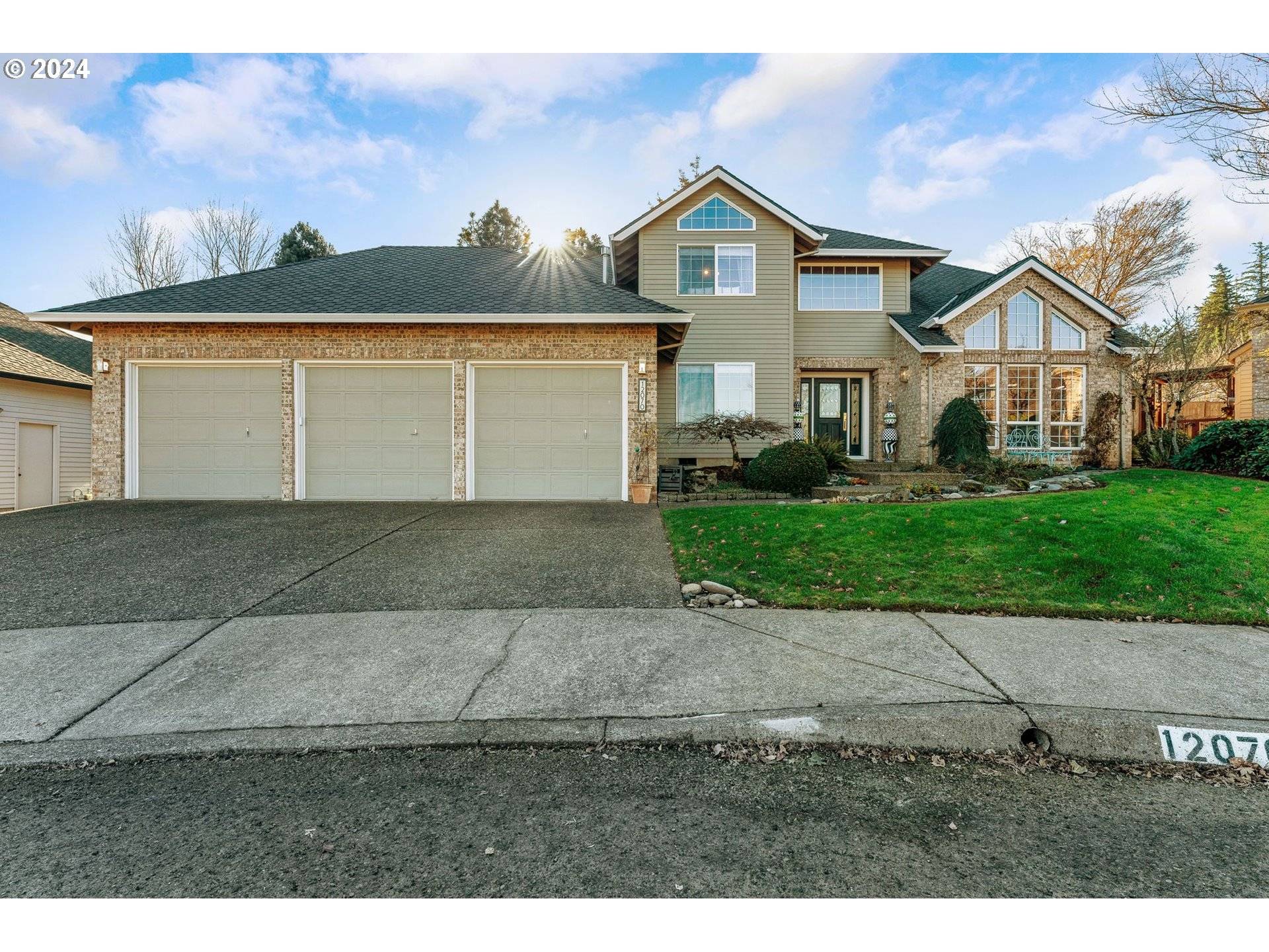 Clackamas, OR 97015,12070 SE SOLSTICE CT