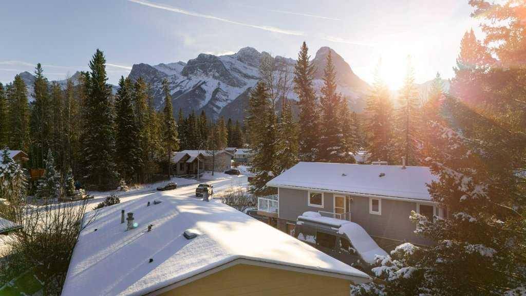 Canmore, AB T1W1R9,508 Larch PL