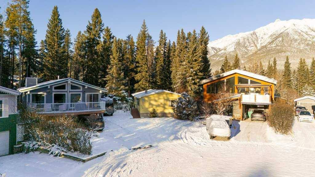 Canmore, AB T1W1R9,508 Larch PL