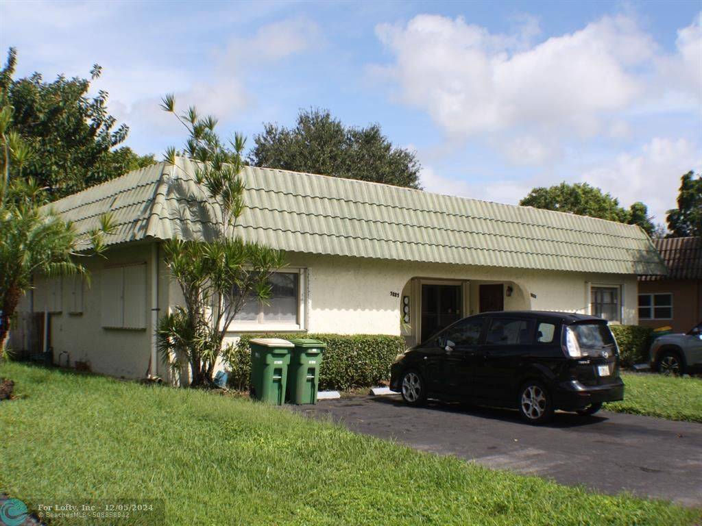 Tamarac, FL 33321,7825-7827 NW 71st Ct