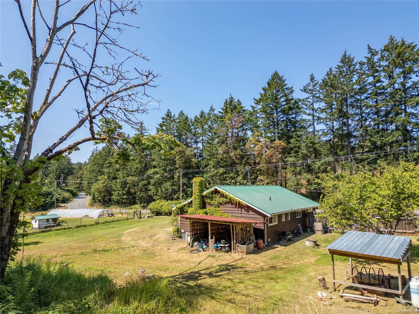 Pender Island, BC V0N 2M1,2337 Otter Bay Rd