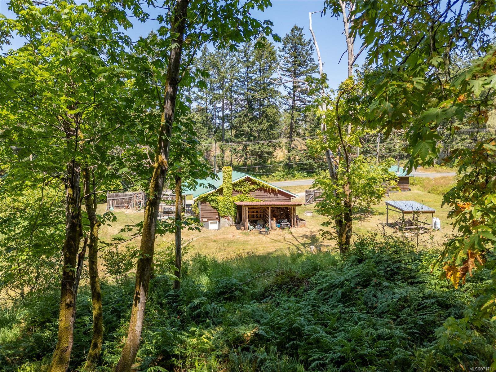 Pender Island, BC V0N 2M1,2337 Otter Bay Rd